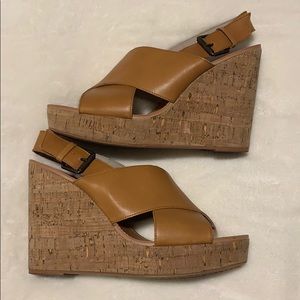 HINGE brown wedges
